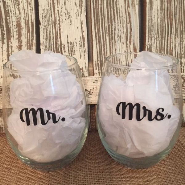 Mr. and Mrs. Wedding Glasses - Selection 2